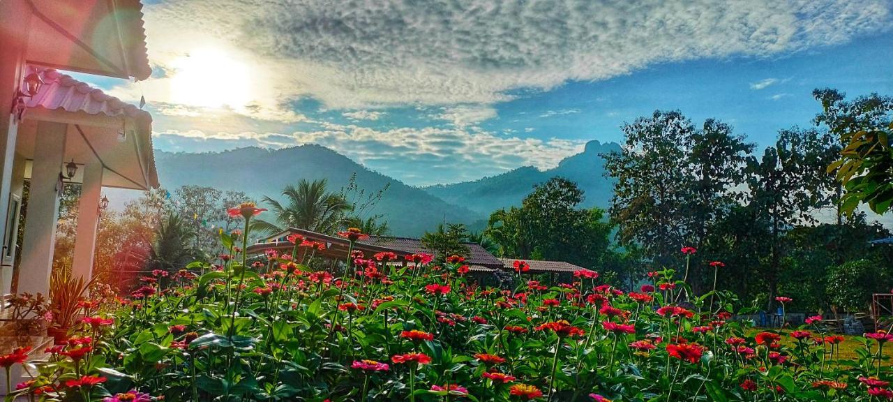 Pimpisa Garden พิมพิศา การ์เด้นท์ Villa Khuang Kom Ngoại thất bức ảnh