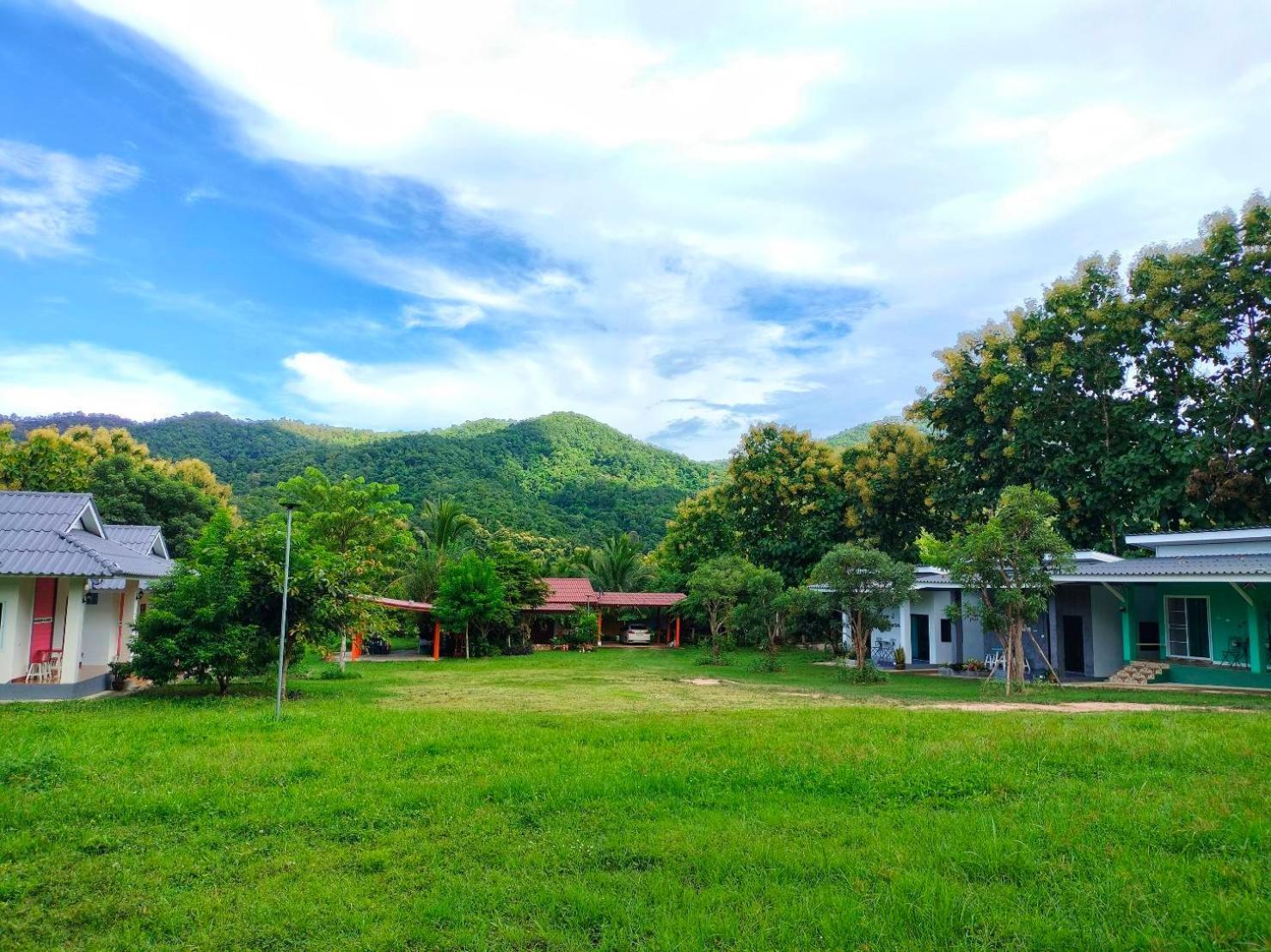Pimpisa Garden พิมพิศา การ์เด้นท์ Villa Khuang Kom Ngoại thất bức ảnh